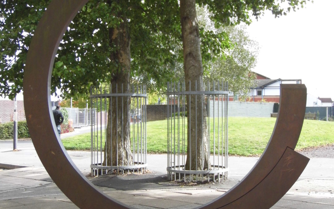 Tricentre Chi Sculpture Swindon