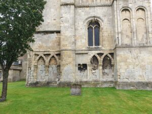 Malmesbury marks English Civil War - musket ball damage to Malmesbury abbey