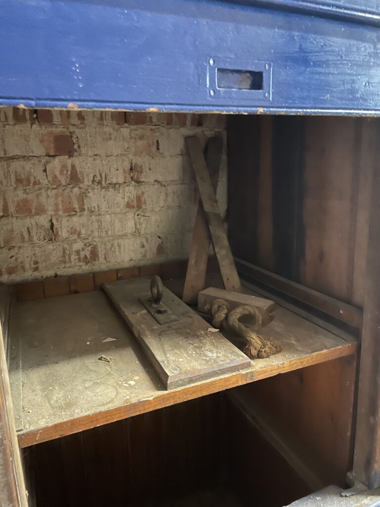 An actual dumb waiter - not the Harold Pinter play