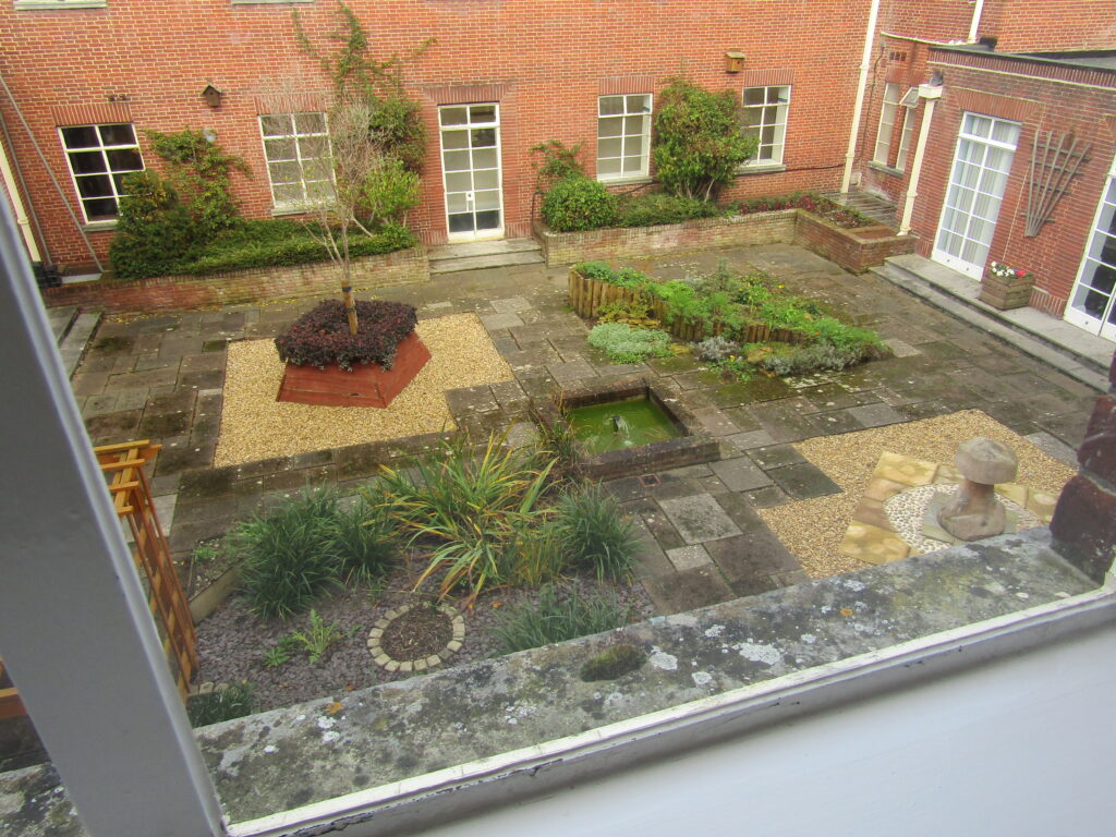 Swindon civic offices internal garden 2