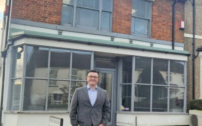 LOCAL FINANCIAL PLANNER CELEBRATES