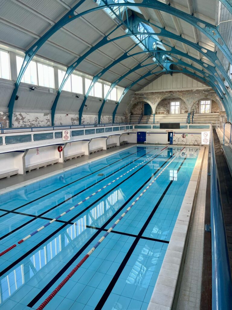 Health hydro large pool