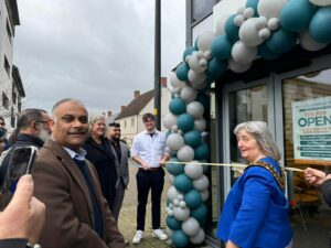 Mayor Fay Howard, Cllr Abdul Ali and MP for Swindon South, Heidi Alexander