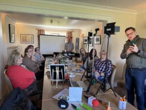 Entrepreneurs in the Picture - Enlightening Escapes TikTok event