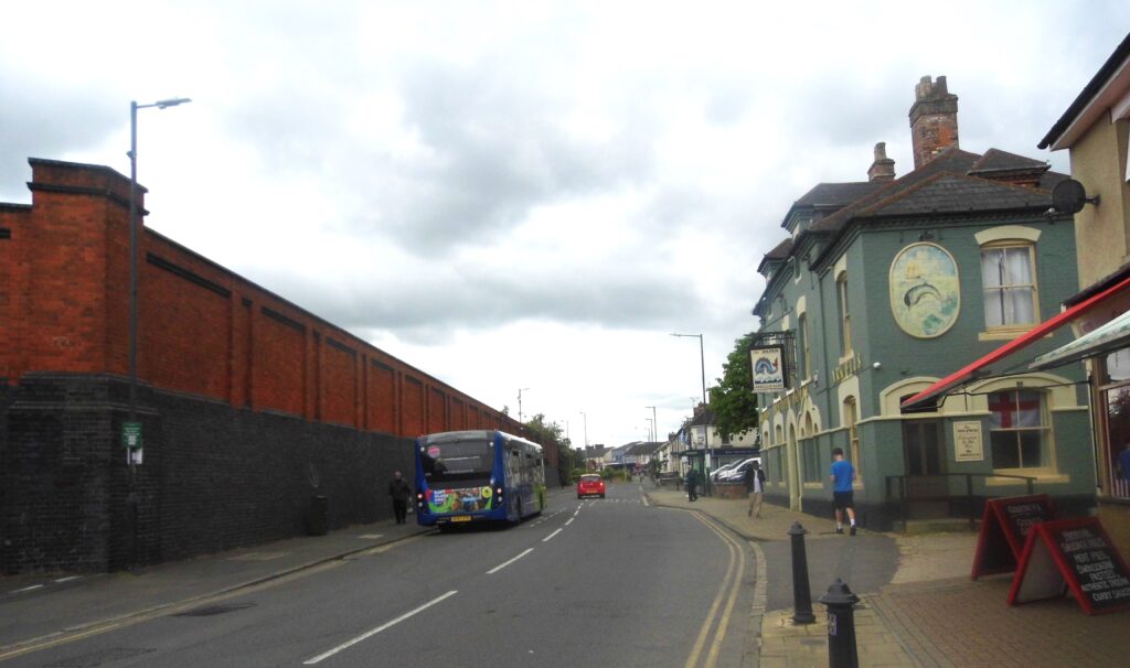 Rodbourne Road looking south with the Dolphin pub on the right
