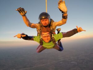 £5k Raised for Prospect - Sean Harper on his sky dive